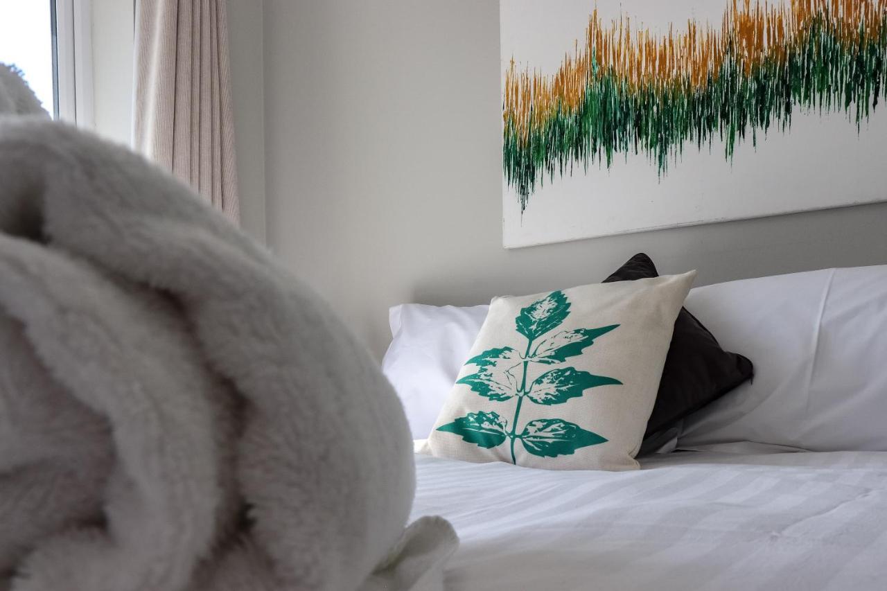 Wester-Moor Comfy Modern House In Barnstaple By Staystay Com Bagian luar foto